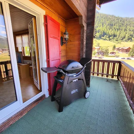 Uf Em Schloss Апартаменты Goms