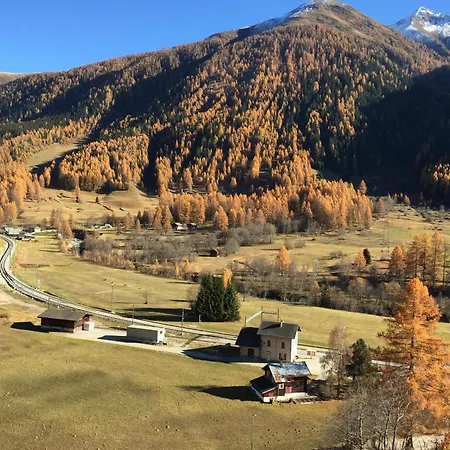 Uf Em Schloss Апартаменты