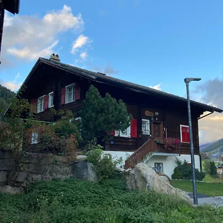 Uf Em Schloss Апартаменты Goms