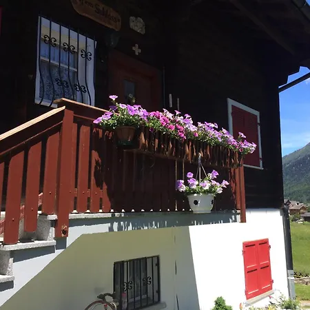 Uf Em Schloss Apartamento Goms